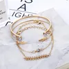 Bracelets de charme Kisswife 4 PCS / Set Gold Color Set pour femmes Leaf Crystal Open Ajustement Bangles Bijoux vintage Cadeaux en gros en gros