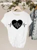 T-shirt da donna Plus size vestiti grafici a T 90S SWT Love Heart Valentine Ladies Stampare T Abbigliamento estate femminile femminile Short Slve T-shirt Y240420