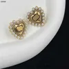 Boucles d'oreilles à charme de Perle Vintage Designer Double lettre d'oreilles Femmes Élégantes étalons en acier Boucle d'oreille