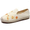 Casual skor sommar tjocka kvinnor platt klack rund huvud plommon kvinnlig bomullsstrimlad blommor farkost