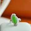 خواتم الكتلة الطبيعية 925 الفضة الفضية الجنيهية المرصعة بالأخضر الخاتم المفتوح للنساء هدية مشاركة النساء