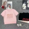 Mui Mui Shirt Vêtements pour femmes T-shirt Designer Femmes Sexy Halter Tops Party Top Broidered Top Top Spring Summer Backless Shirt Mui Mui Top 710