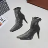デザインクリスタルラインストーンメッシュストレッチファブリックソックブーツファッションpvc透明な尖ったつま先の靴