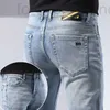 Männer Jeans Designer Guangzhou Xintang Hellblau Slim Fit Small Feet High End Spring Monster Hosen D2JX