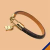 Charm Bracelet Chain Bangle Designer V Luxury Hand Jewelry Bijoux 14k Gold Hanging Schoolbag Old Flower Leather New Fashion High Quality Womens Mens Free Shipping