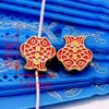 Geomancy Accessoire Koi Chinese stijl Accessoire Legering Druppelolie Mat Gold rechte gat Goudvis gescheiden door kralen 18 Son Bracelet dubbele vissen hanger