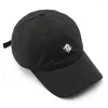 Ball Caps DT 2024 Capeball Cap Men Men Solid Regulowany materiał bawełniany R Logo Ochrona przeciwsłoneczna Niezależna oddychanie na zewnątrz