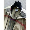 레저 남자 재킷, 재킷, 모자, 고급 디자이너 폭격기 재킷, 고품질 줄무늬 재킷, 남자 반바지, 야외 후드 재킷, 윈드 방전 바람막이 535