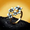 Anillos de racimo Charlinliol Exquisito Flower Petal Enamelo para mujeres Luxury Yellow Gold Color Boho Finger Anillo de joyería Vintage