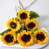 Fleurs décoratives 5pcs Bouquet de tournesol artificiel Silk Fausse fleur Fleur DIY DÉCOTION DE DÉCORATION DE MARIAGE PART