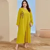 Casual klänningar Långärmar broderade abayor för kvinnor Lossa klänning plus-storlek kvinnors temperament tryckt muslimska streetwear