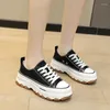 Chaussures décontractées Platforms Sneakers Femmes classiques Canvas à lacets solides Walking Outdoor Tencanized Tenis Zapatos de Mujer