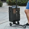 Carry-ons Costume de charge intelligente transport à bagages Boîte à embarquement électrique Travel Sac à bagages de concept.