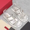 Designer Sandals Dames plat strand Studded Slippers Luxury V Brand Open teen Sexy naakt zwart, wit, goud, zilveren zomer dames sandaal met doos stofzak EUR35-41