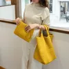 Bag Hand gewebte Tasche Frauen 2024 Mode Freizeit große Kapazität Schultergriff Mutter