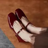 Chaussures habillées français rétro Mary Jane 2024 talon moyen rouge