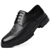 Chaussures habillées Men d'automne Business Formal Cuir Fil Light Soft Soft Soft Casual Men Locage