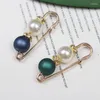 Broches 2024 Imitated Pearl Beads épingles pour femmes pull de mode collier collier musulman hijab badge broche charmes bijoux cadeaux