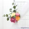 Dekorative Blumen Stuhl Rückenblume künstliche Seiden Rose Hochzeit Bankett Brautjungfer Halten Dekorationspfografie Requisiten