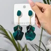 Boucles d'oreilles en peluche de luxe Pétales de fleurs acryliques Drop pour femmes Trendy Piercing Long Pendientes Prom Prom Bijoux romantique