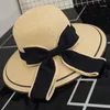 Chapeaux à bord large 2024 Chapeau de paille Femme Summer Sunshade et crème solaire Place Pliage Version coréenne Version colorelle Sweet Sun YC142