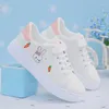 Scarpe casual 2024 Sneakers primavera e autunno Street Pography Trend of Big Children's Solle White