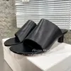 Schede di moda Teli rotondi Spettati per le toe party Scivola per le donne sandali muli neri sexy Zapatos Mujer