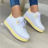 Sapatos casuais comemore 2024 Sapato de plataforma ao ar livre Feminino tênis de moda feminina Mulheres apartamentos femininos Sports Vulcanizados Branco 43