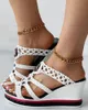 Sandálias chinelos flautas mulheres coloridas miçangas de cunhada de contas de ladeiras de plataforma sapatos de verão cunhdes femininas 240411