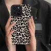 Mobiltelefonfodral Creative Leopard Cow Silicone Leather Case för iPhone 15 14 13 Pro Max 11 12 SE 7 8 Plus X XR XS Max Soft stockproof Cover J240418