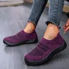 Casual schoenen dames sneakers mode 2024 trainers solide kleur vrouwen glijden op sock dames plat