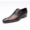 Dress Shoes Est Fashion Mens Wedding Brogue Plus Size echte lederen veterkleur Match Handgemaakte man Pointed