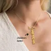 Colliers pendants Collier de maman incrustante personnalisée avec enfants charme cadeau enfants charmes noms bijoux personnalisés