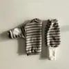 Kläder sätter 2024 Spring Baby Casual randiga kläder Set Infant Spädbarn Långärmad lapp Sweatshirt Harem Pants 2st Suit Smittbarnskläder