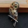 Kkgem Animal Jewelry 19x46mm Cumbic Zirconia Pave Gold Color Owl Brooch Broch - Bird CZ Brooch pour pull accessoires 240411