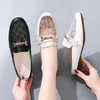Casual Shoes Korean Version Kvinnors bekväma trend Enkelt ko läder andas semitrailer sandaler