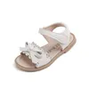 Flickor Sandaler Summer Ruffles Bowknot Classic Infant Girl's Sandal Kids Sliders Toddler Open Toe Hookloop Children Flat Shoes 240408