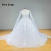 Assumi Lnyer V-Neck Lace su perle posteriori perle per perle Crystal Appliques Flowers Plus size Abiti da sposa Abiti da sposa Foto Office Video