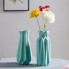 Vase Nordic Style Ceramic Vase Fashion呼吸フラワーコンテナリビングルームアレンジメントクリエイティブデコレーションホームデコレーション