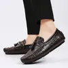 Casual schoenen mannen krokodil patroon loafers lederen handgemaakte mocassins cdriving sneakers mannelijke designer schoenen