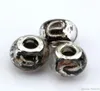 100 PCS Black Gold Silver Foil Alphabet Quotequot Lampwork Glass Big Spacers Hole Pärlor Passar pärlbussning7630264