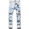 Mens Jeans European Jean Hombre Letter Star Men broderi lapptäcke rippade för trendmärke Motorcykelbyxa Mens Skinny1