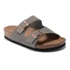 gratis fraktskor sandaler birk clogs glider skor mules designer boston clogs skjutreglage tofflor för män kvinnor sandlar glider avslappnade sandales sandalier