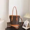 Designer Bag Brand Bag 2024 New Fashion, casual, vintage, high-end pillow bag, bucket bag Oblique Skill holding Boston Ladies bag