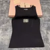 デザイナータンクトップTシャツタンクトップ女性ムイムイトップラグジュアリーベストノースリーブコットンラインストーンセクシーセクシーバックレスシャツデザイナー衣料品トップトップ
