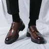 Casual Shoes Handgjorda herrar Wingtip Oxford Leather Brogue Men's Dress Classic Block Carved Business Formal for Men
