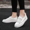 Swobodne buty białe kobietę 2024 skórzane trampki kobiety chaussures femme zapatillas mujer deportiva basquettes femmes