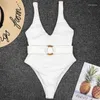 Swimwear para mujeres 2023 Mujeres acanaladas blancas de una pieza Swimsuit Feme