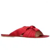 Slippers Summer Comfort Flat Sandals Причинные мягкие сандалии плиссированные дизайнерские женские туфли шелковая верхняя красная сплошная сплошная Sapatos fominino