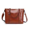 Kvällspåsar Retro Split High Leather Female Handväskor Stenmönster Vintage Axel Messenger Bag Solid Women Big Casual Tote for Girl